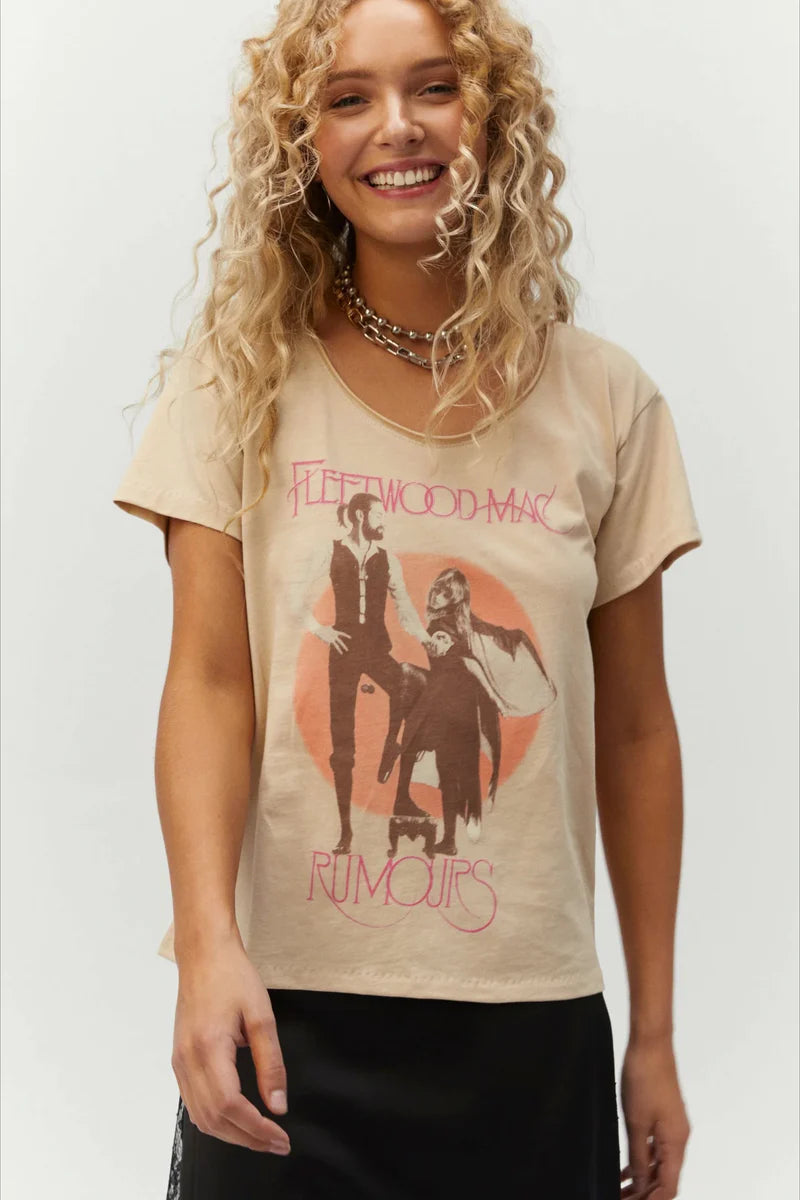 Daydreamer Fleetwood Mac Rumours Scoop T-Shirt